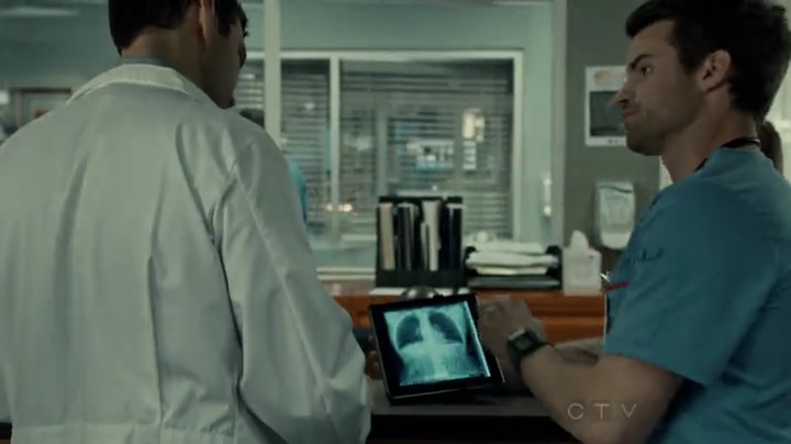 VampireDiariesWorld-dot-org_SavingHope2x01-1161.jpg