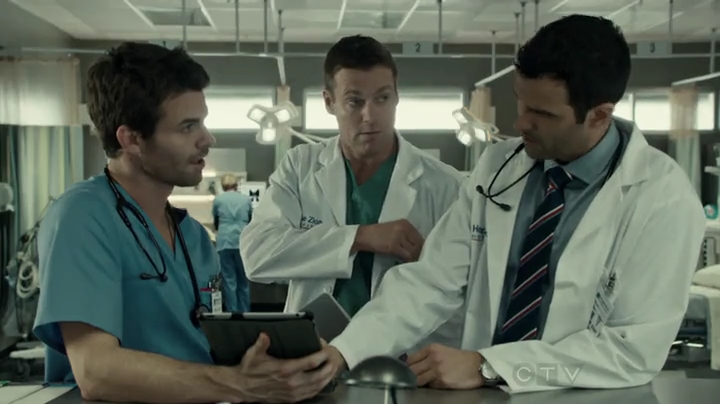 VampireDiariesWorld-dot-org_SavingHope2x01-1184.jpg