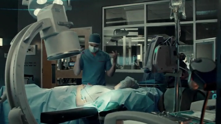 VampireDiariesWorld-dot-org_SavingHope2x01-1467.jpg