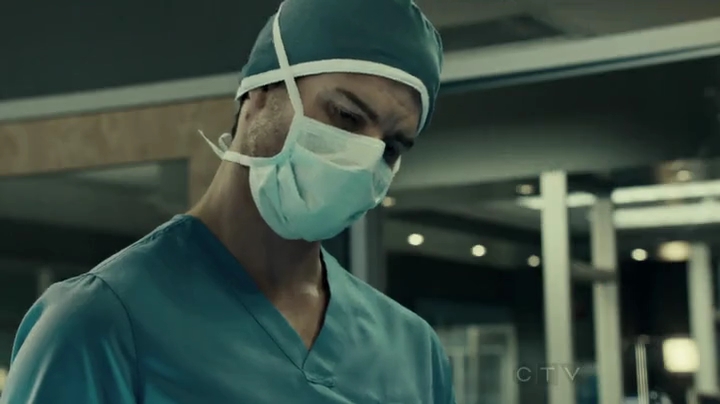 VampireDiariesWorld-dot-org_SavingHope2x01-1497.jpg