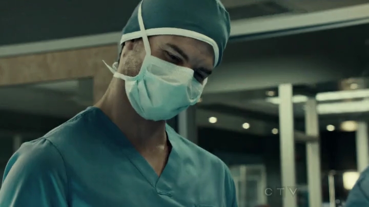 VampireDiariesWorld-dot-org_SavingHope2x01-1517.jpg