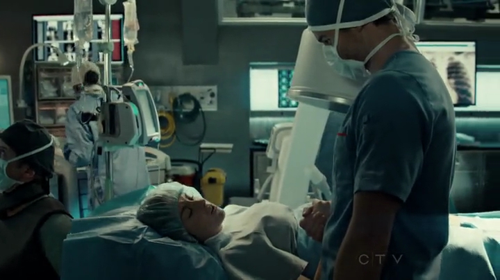 VampireDiariesWorld-dot-org_SavingHope2x01-1528.jpg