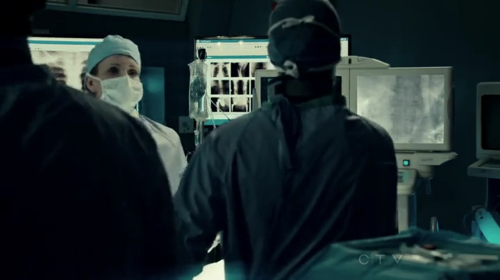 VampireDiariesWorld-dot-org_SavingHope2x01-1917.jpg