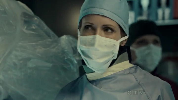 VampireDiariesWorld-dot-org_SavingHope2x01-1925.jpg