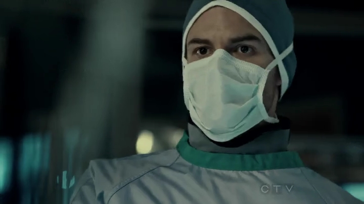 VampireDiariesWorld-dot-org_SavingHope2x01-1948.jpg