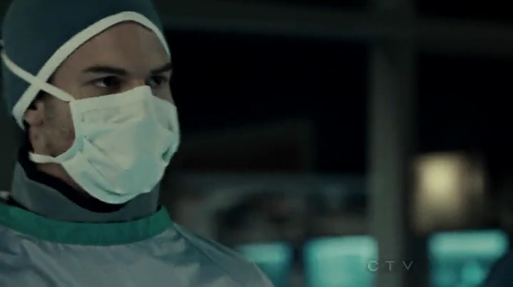 VampireDiariesWorld-dot-org_SavingHope2x01-1970.jpg