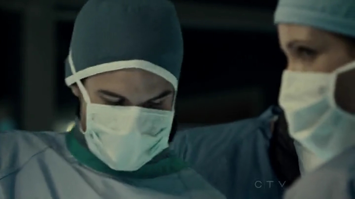 VampireDiariesWorld-dot-org_SavingHope2x01-1990.jpg