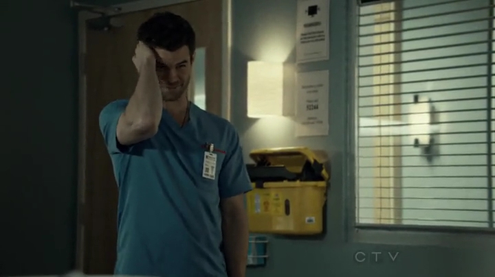 VampireDiariesWorld-dot-org_SavingHope2x01-2267.jpg