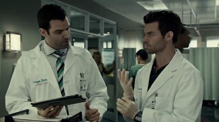 VampireDiariesWorld-dot-org_SavingHope2x01-0421.jpg