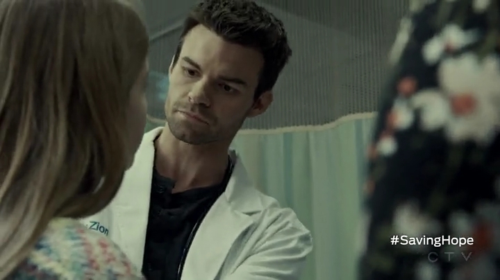 VampireDiariesWorld-dot-org_SavingHope2x01-0451.jpg