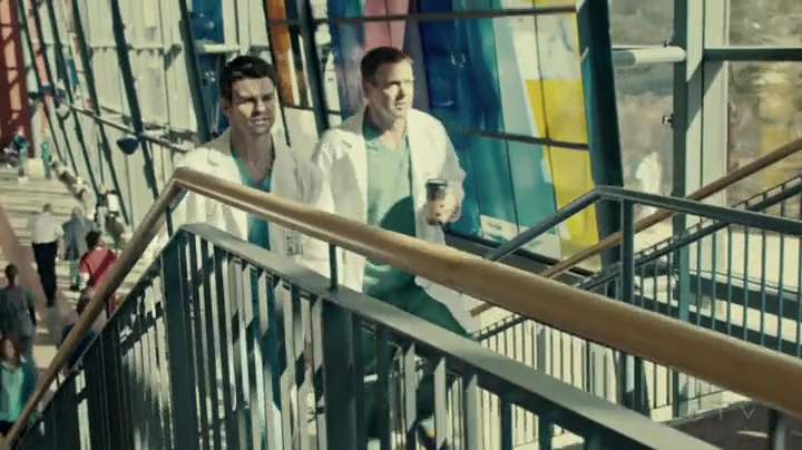 VampireDiariesWorld-dot-org_SavingHope2x01-1489.jpg