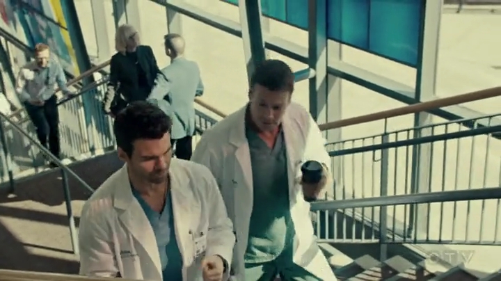 VampireDiariesWorld-dot-org_SavingHope2x01-1497.jpg