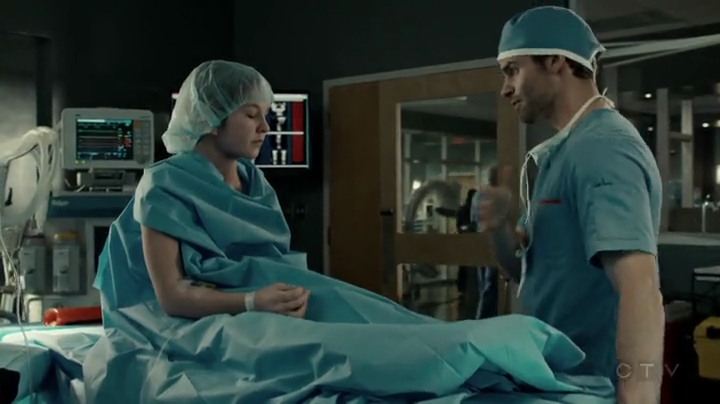 VampireDiariesWorld-dot-org_SavingHope2x01-1902.jpg