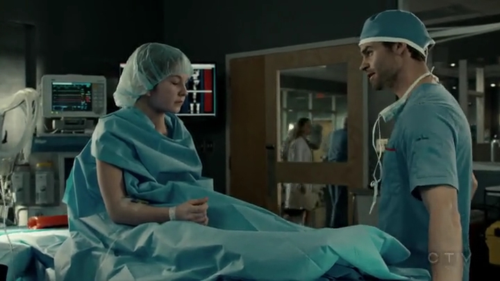 VampireDiariesWorld-dot-org_SavingHope2x01-1903.jpg