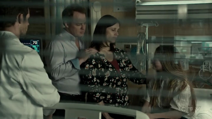 VampireDiariesWorld-dot-org_SavingHope2x01-2362.jpg