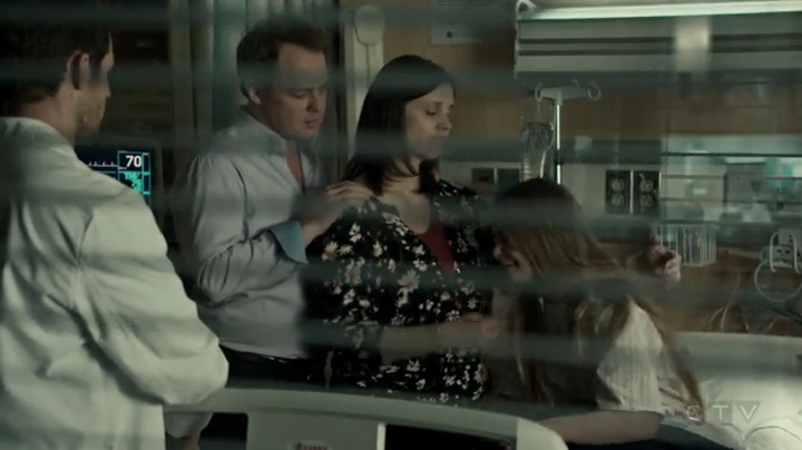 VampireDiariesWorld-dot-org_SavingHope2x01-2363.jpg