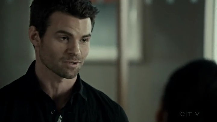 VampireDiariesWorld-dot-org_SavingHope2x03-0463.jpg