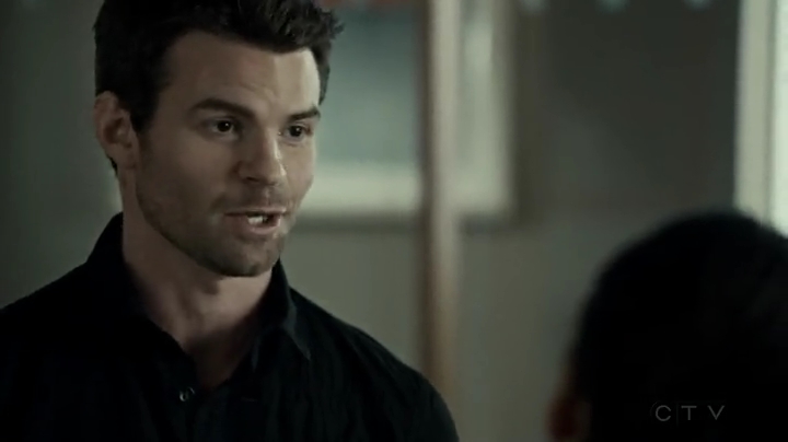 VampireDiariesWorld-dot-org_SavingHope2x03-0464.jpg