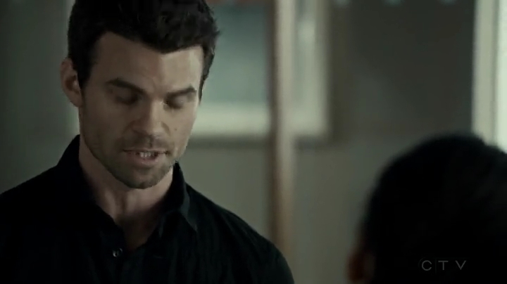 VampireDiariesWorld-dot-org_SavingHope2x03-0465.jpg