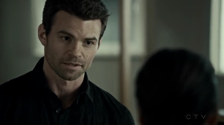 VampireDiariesWorld-dot-org_SavingHope2x03-0477.jpg