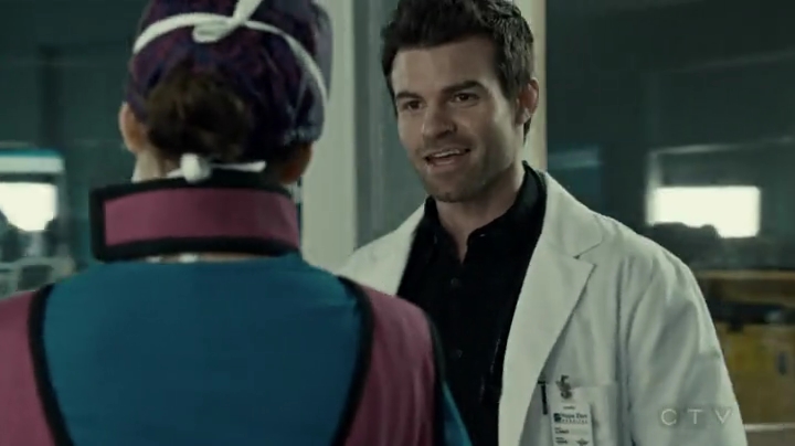 VampireDiariesWorld-dot-org_SavingHope2x03-1525.jpg