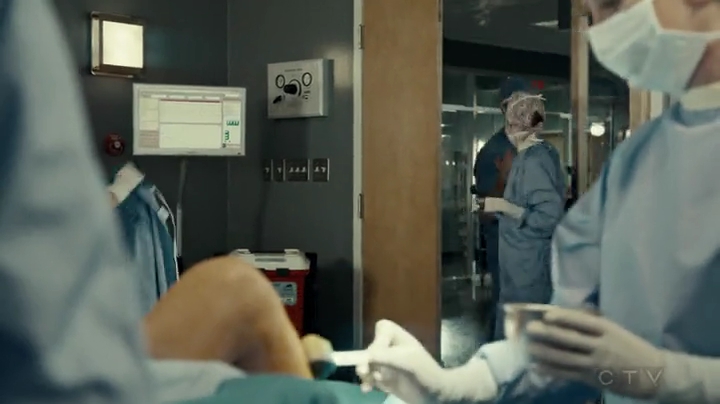 VampireDiariesWorld-dot-org_SavingHope2x03-1803.jpg