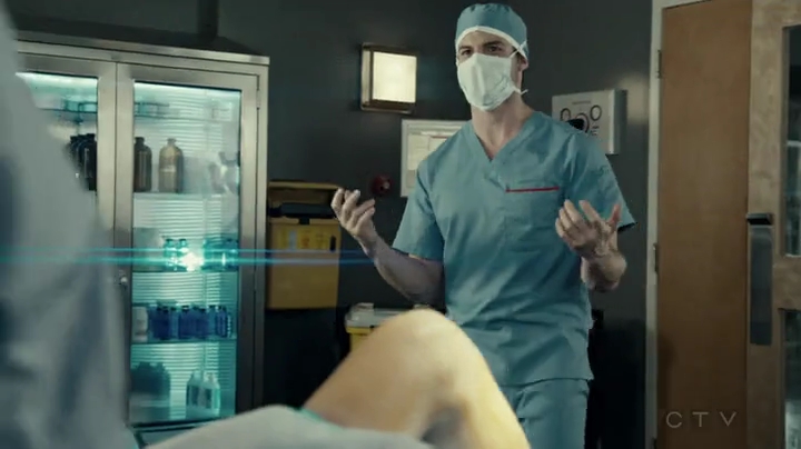 VampireDiariesWorld-dot-org_SavingHope2x03-1818.jpg