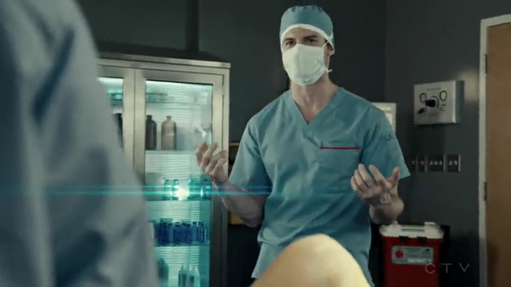 VampireDiariesWorld-dot-org_SavingHope2x03-1820.jpg