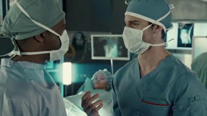 VampireDiariesWorld-dot-org_SavingHope2x03-1833.jpg