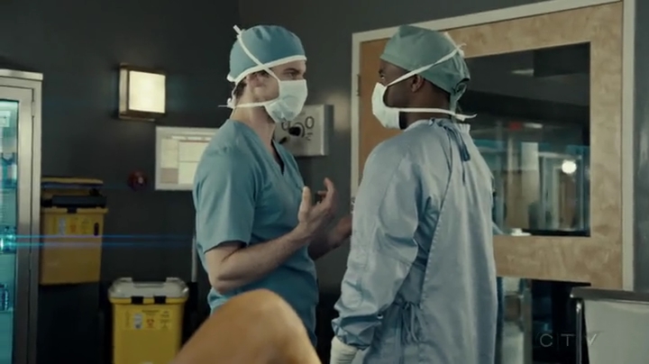 VampireDiariesWorld-dot-org_SavingHope2x03-1842.jpg