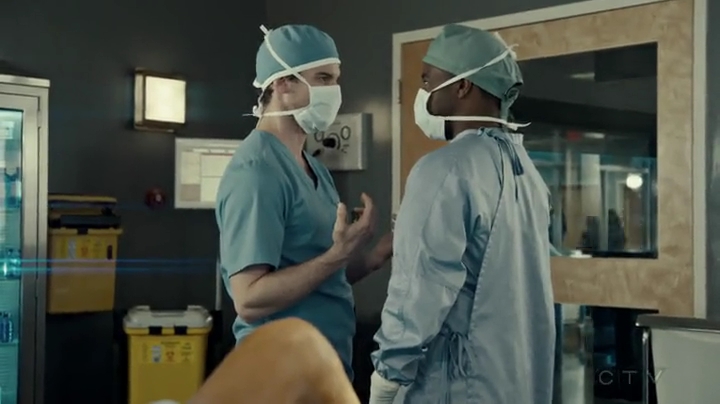 VampireDiariesWorld-dot-org_SavingHope2x03-1843.jpg