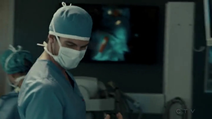 VampireDiariesWorld-dot-org_SavingHope2x03-1872.jpg