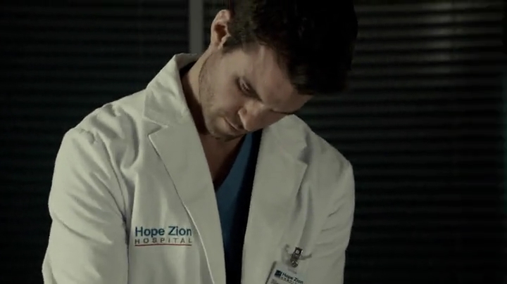 VampireDiariesWorld-dot-org_SavingHope2x03-2170.jpg