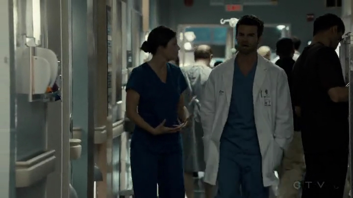 VampireDiariesWorld-dot-org_SavingHope2x03-2286.jpg