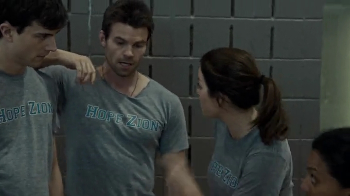 VampireDiariesWorld-dot-org_SavingHope2x04-0040.jpg