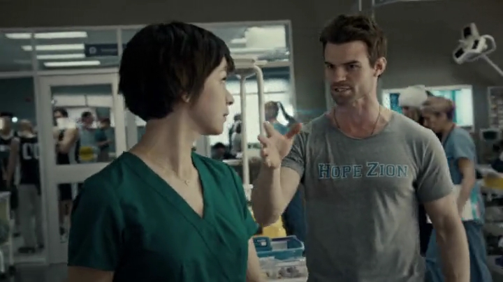 VampireDiariesWorld-dot-org_SavingHope2x04-0185.jpg