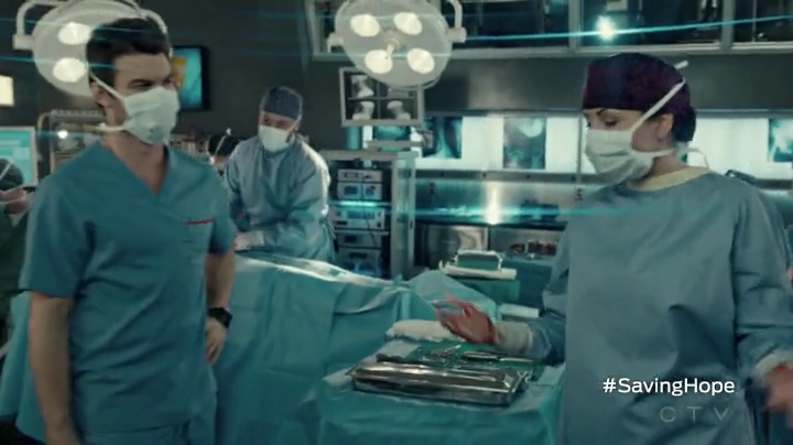 VampireDiariesWorld-dot-org_SavingHope2x04-0290.jpg