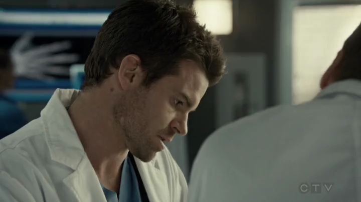 VampireDiariesWorld-dot-org_SavingHope2x04-0354.jpg