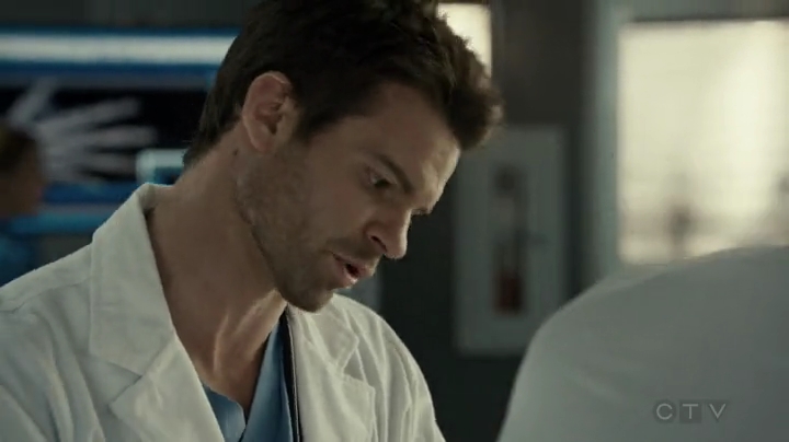 VampireDiariesWorld-dot-org_SavingHope2x04-0368.jpg