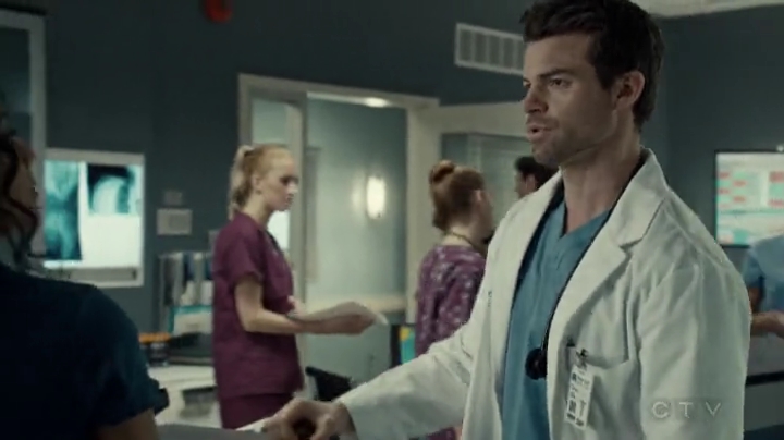 VampireDiariesWorld-dot-org_SavingHope2x04-0540.jpg