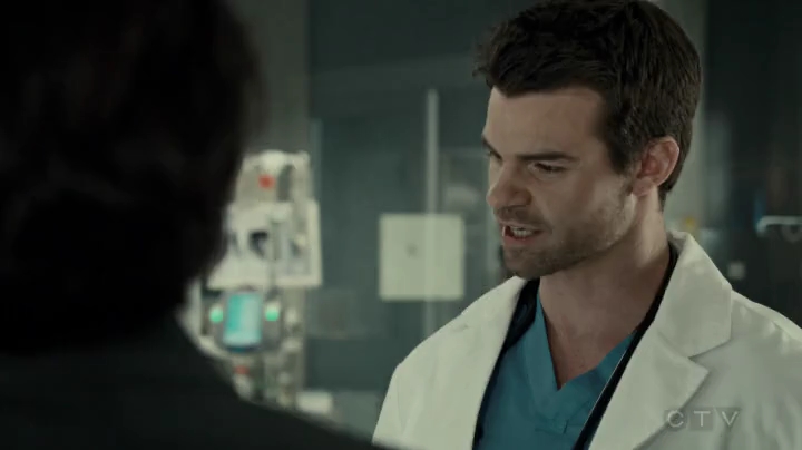 VampireDiariesWorld-dot-org_SavingHope2x04-0570.jpg