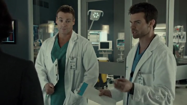 VampireDiariesWorld-dot-org_SavingHope2x04-0592.jpg