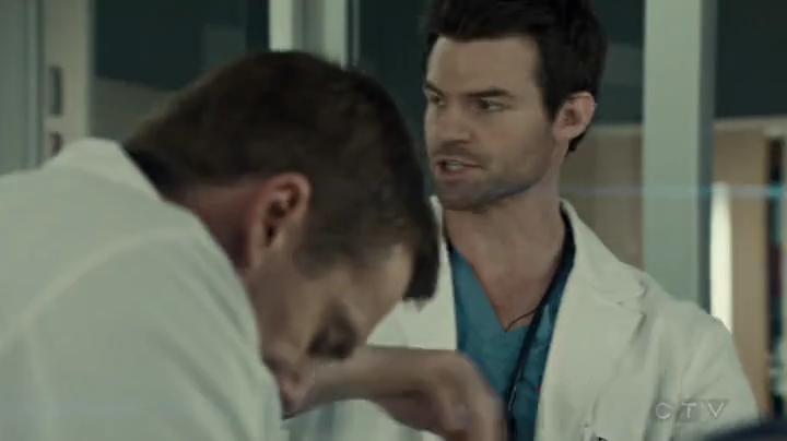 VampireDiariesWorld-dot-org_SavingHope2x04-0626.jpg