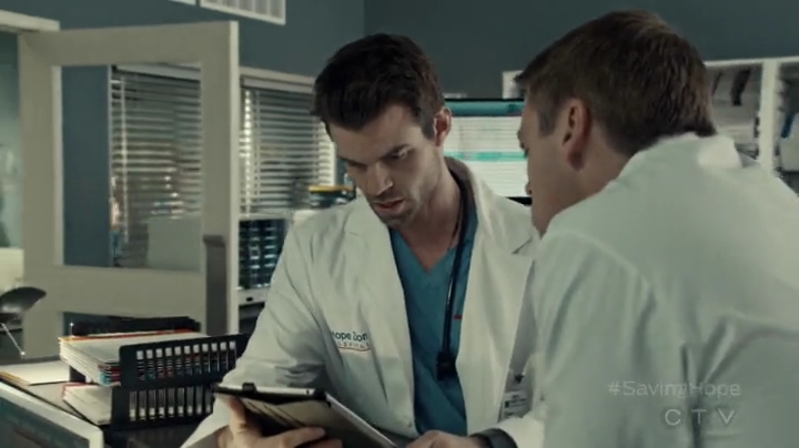 VampireDiariesWorld-dot-org_SavingHope2x04-0726.jpg