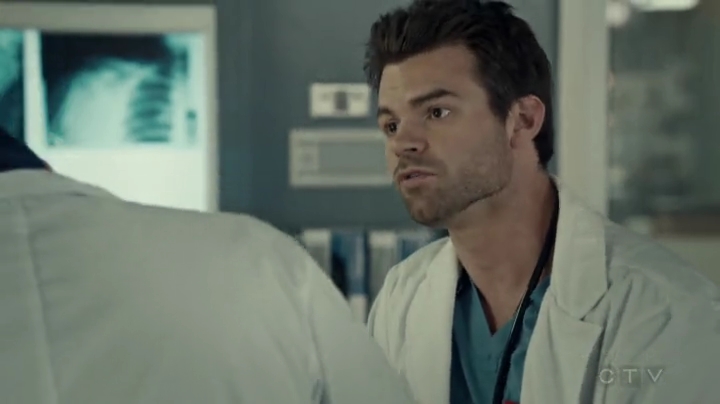 VampireDiariesWorld-dot-org_SavingHope2x04-0757.jpg