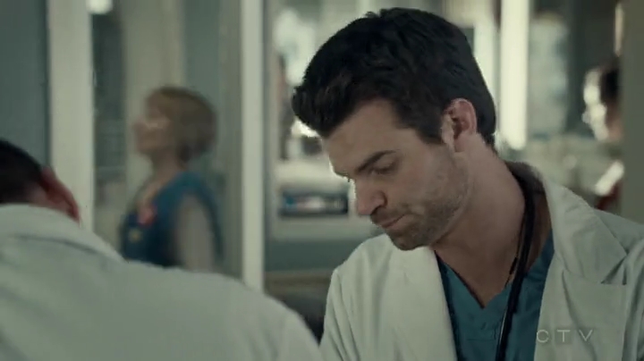 VampireDiariesWorld-dot-org_SavingHope2x04-0762.jpg