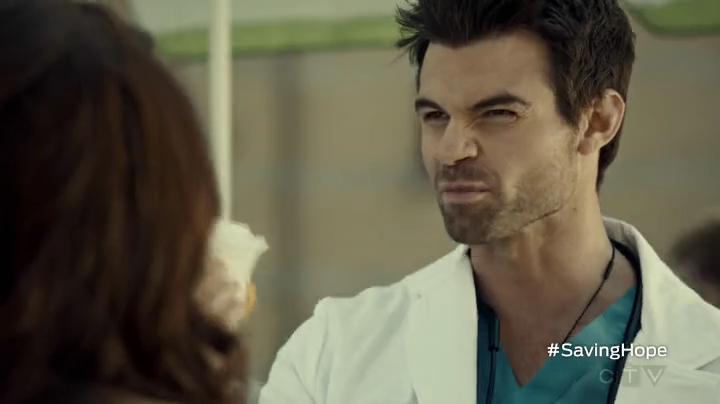 VampireDiariesWorld-dot-org_SavingHope2x04-1159.jpg