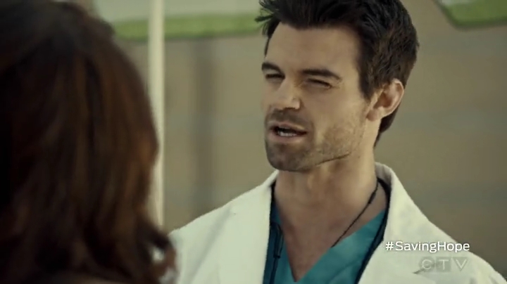 VampireDiariesWorld-dot-org_SavingHope2x04-1160.jpg