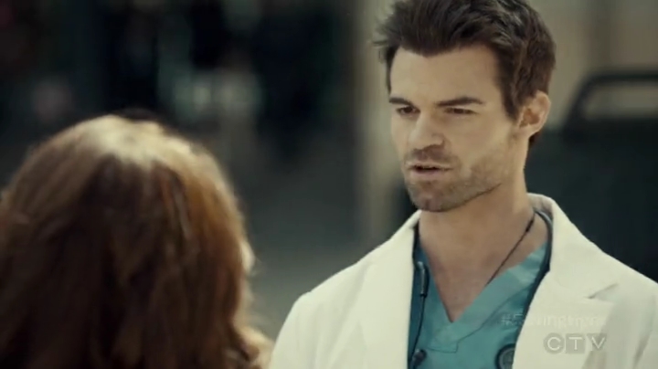 VampireDiariesWorld-dot-org_SavingHope2x04-1189.jpg