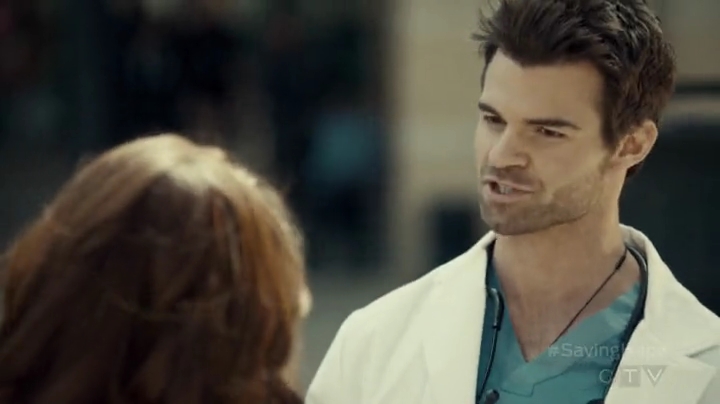 VampireDiariesWorld-dot-org_SavingHope2x04-1190.jpg